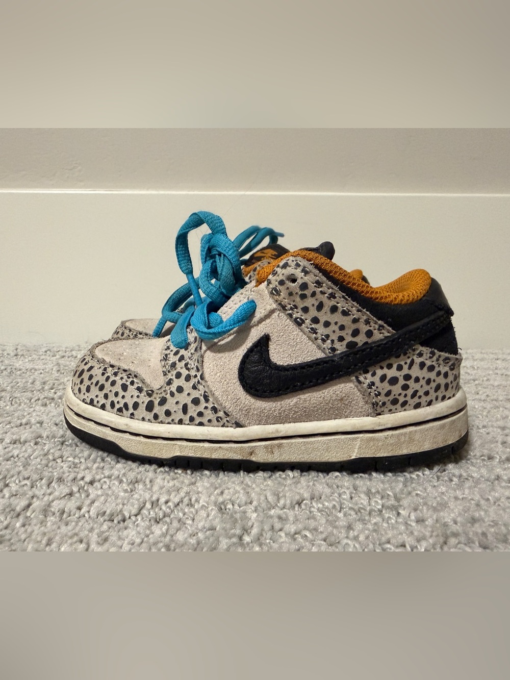Nike SB Dunk Low Sneaker Gray Black Orange Blue Suede Animal Print 7C Toddler